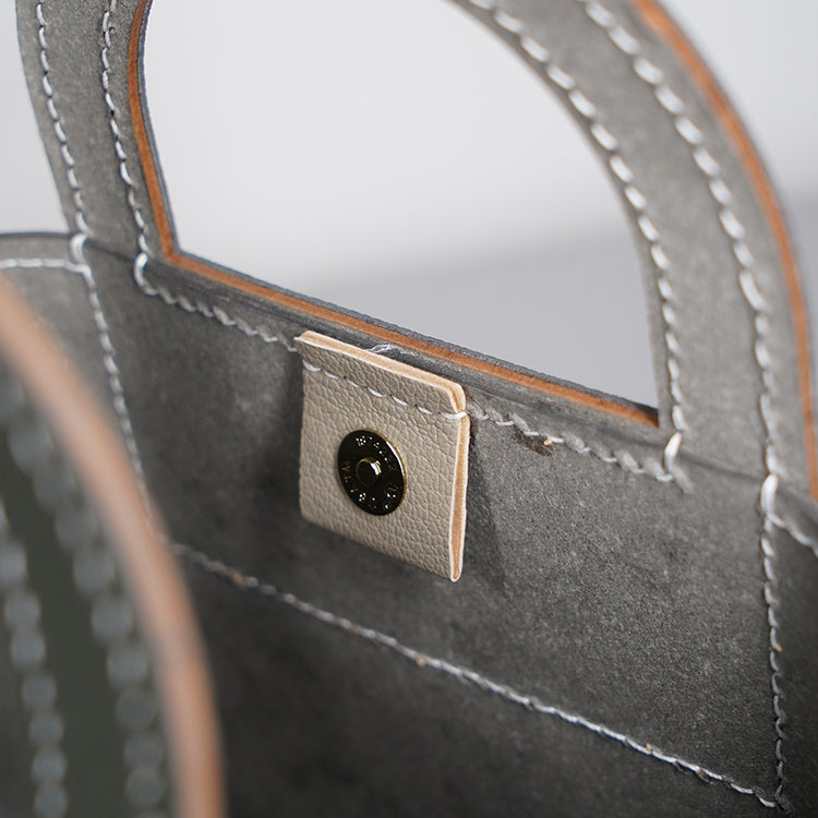 Harvest Bag 【 黑色 X 焦糖啡 】環保69%蘋果再造皮革手袋