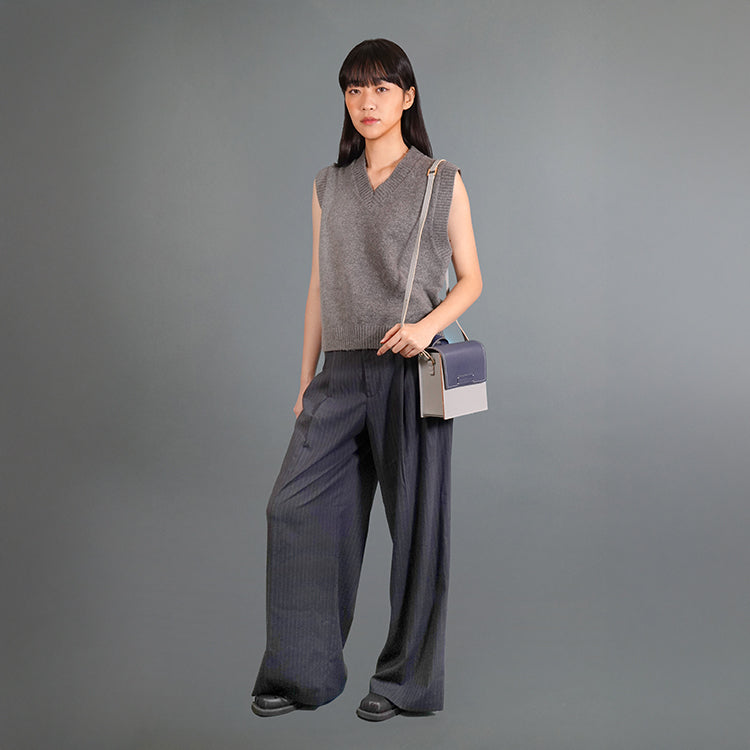 Square Bag 【 深藍色 X 淺灰色  】環保69%蘋果再造皮革手袋