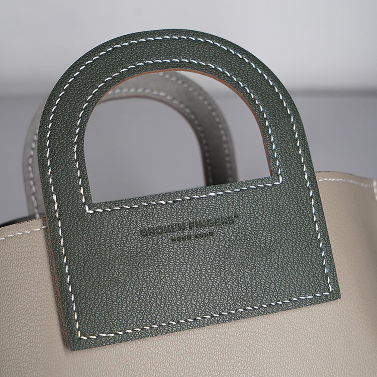 Harvest Bag 【 深藍色 X 米白色 】環保69%蘋果再造皮革手袋